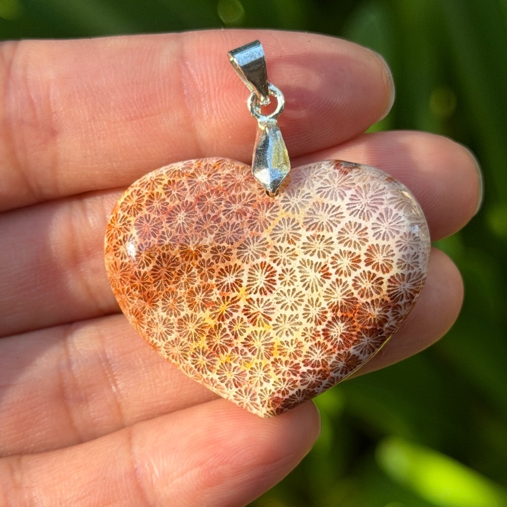 Sterling silver‎ 925 stamped coral jade heart pendant 0467